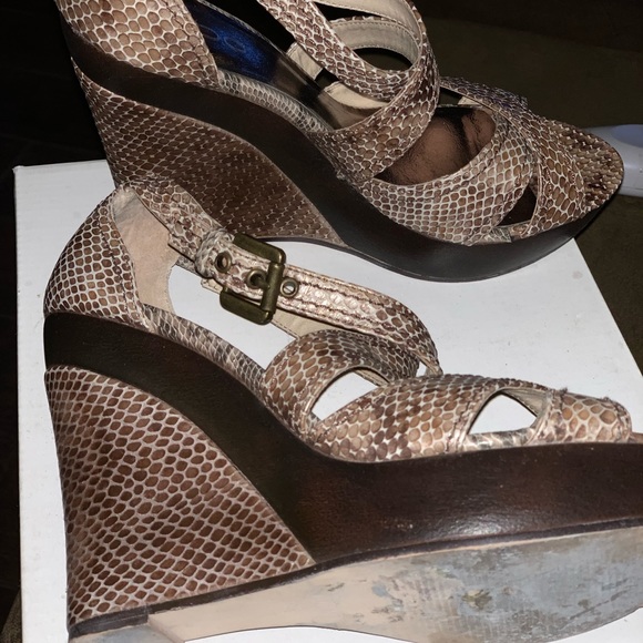 Snakeskin look Wedges - Picture 2 of 4
